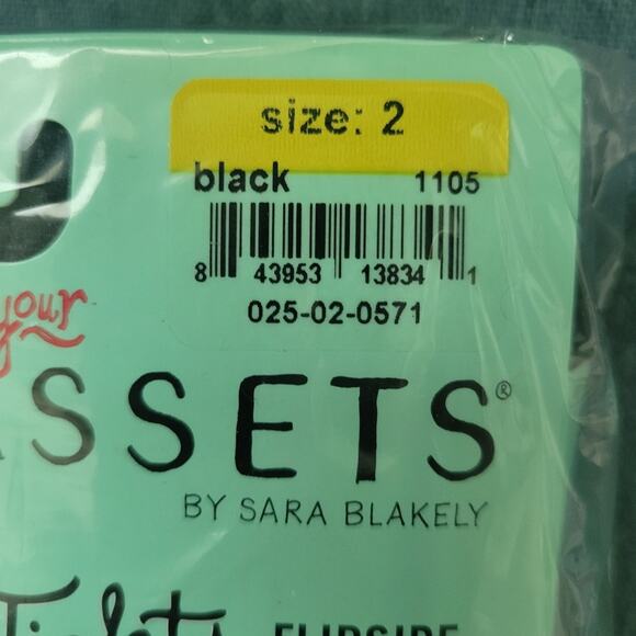 SPANX Love Your Assets Reversible Shaping Tights Flipside Diamond Size 2 or 4 - Picture 5 of 9